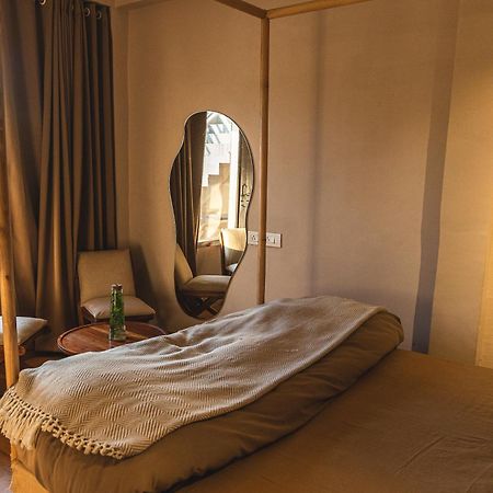 Exstasy Stays - Bathtub Rooms & Cafe - Your Romantic & Cozy Getaway - Thhpsociety - Mukteshwar Exteriör bild