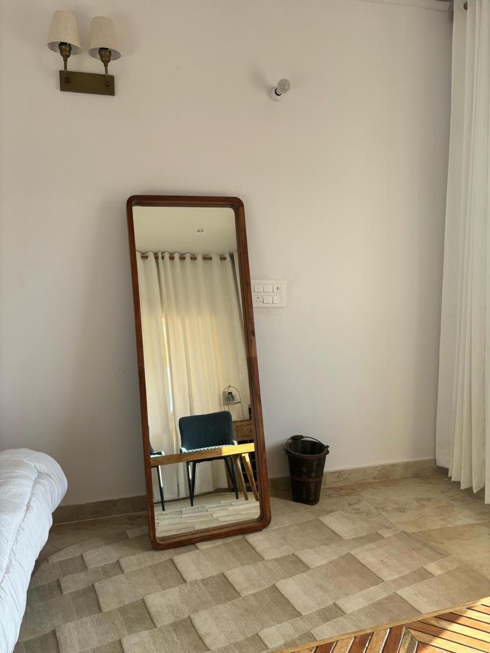 Exstasy Stays - Bathtub Rooms & Cafe - Your Romantic & Cozy Getaway - Thhpsociety - Mukteshwar Exteriör bild